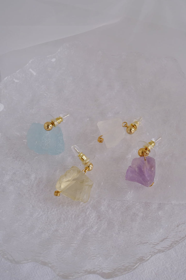 Measuring 2.5 - 3 cm in length and weighing 5 - 7 grams each, these earrings offer a lightweight and stylish addition to any outfit.