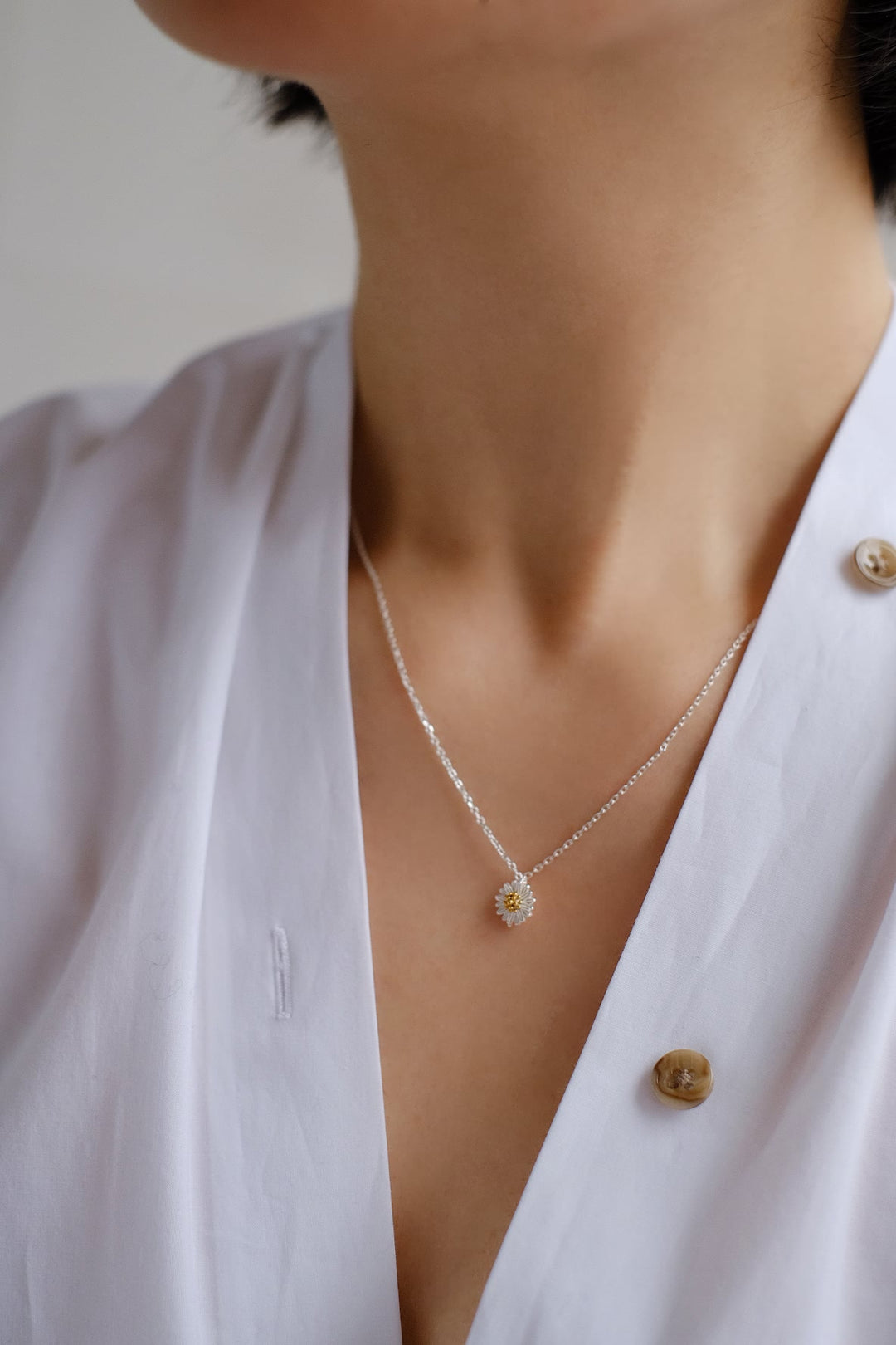 The dainty design adds a subtle yet stylish accent to any outfit.