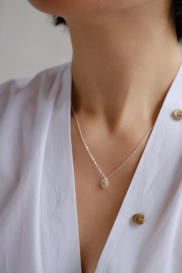 The dainty design adds a subtle yet stylish accent to any outfit.