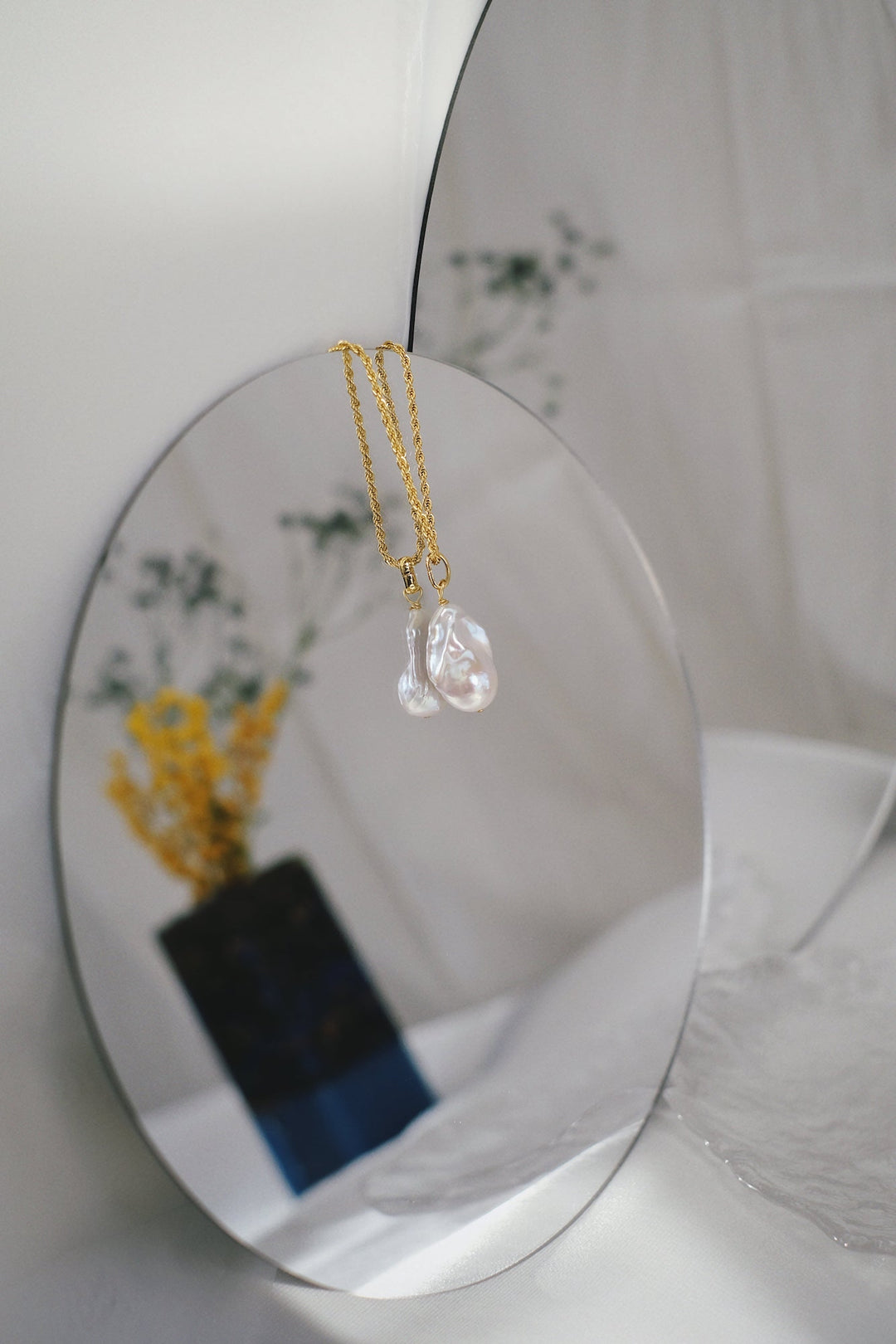 Each baroque pearl is uniquely shaped, adding an element of individuality to every piece. 