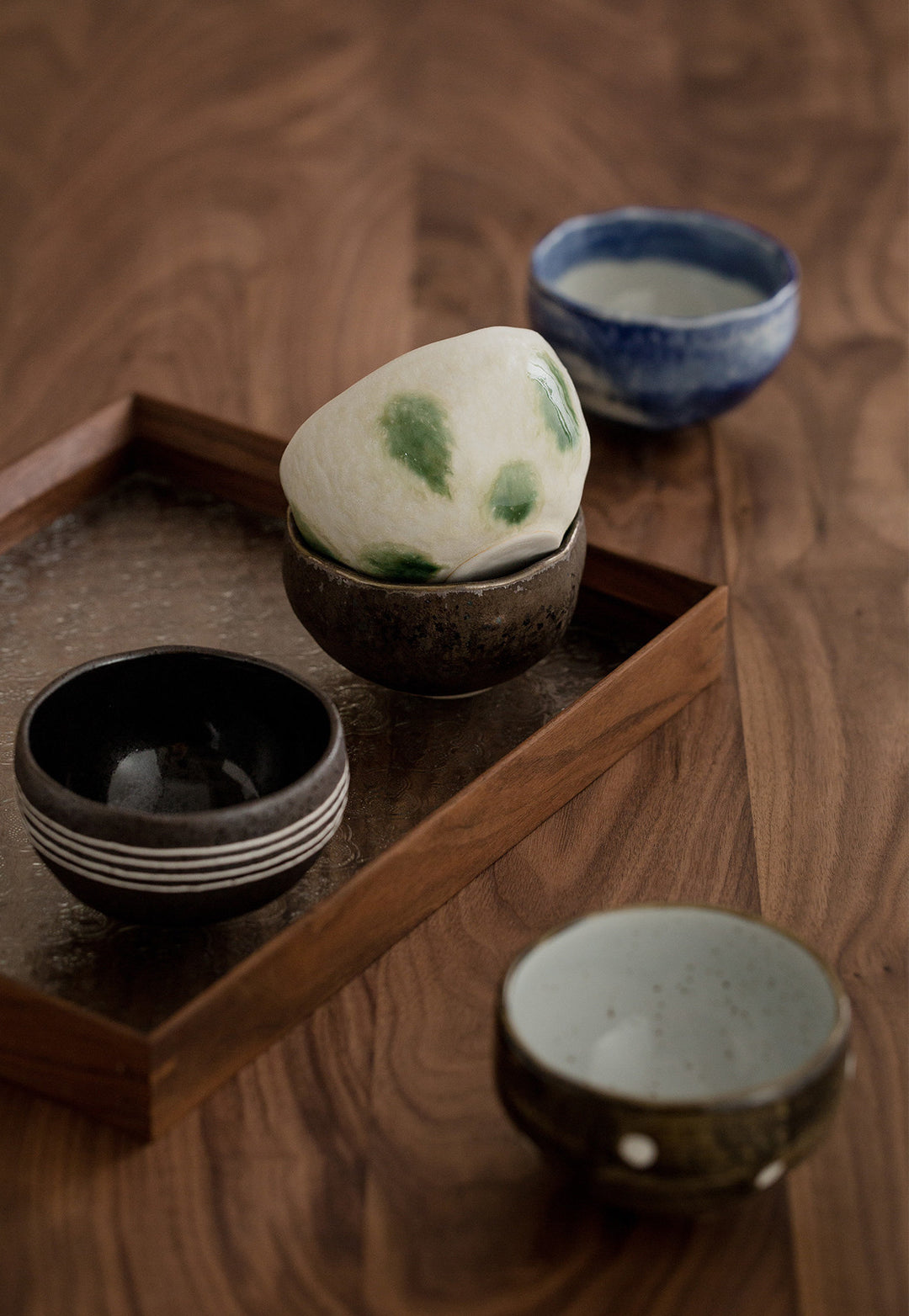 From family dinners to intimate gatherings, our Japanese stoneware sets add versatile elegance to any occasion.