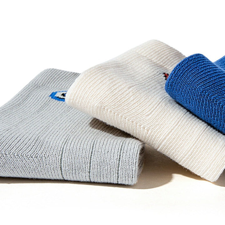 These socks are made of top quality material to protect the delicate skin of the little ones.