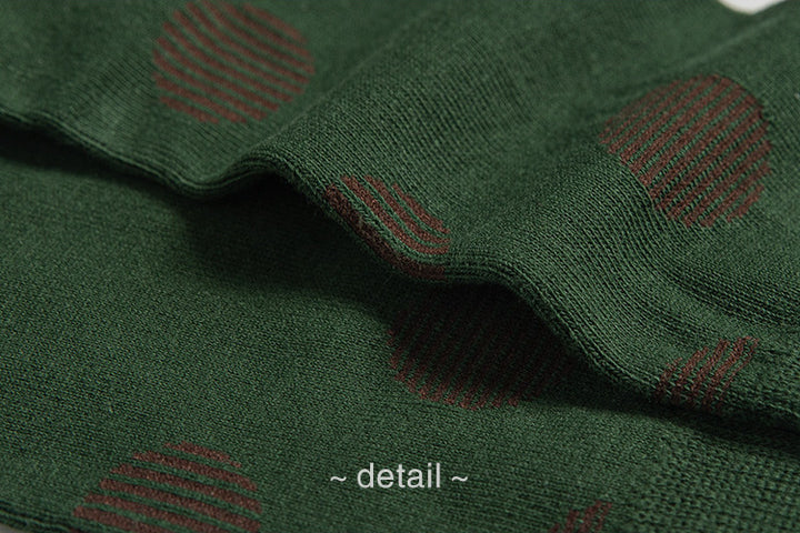Close-up view of this pair of men's socks, showcasing their stylish design and quality.
