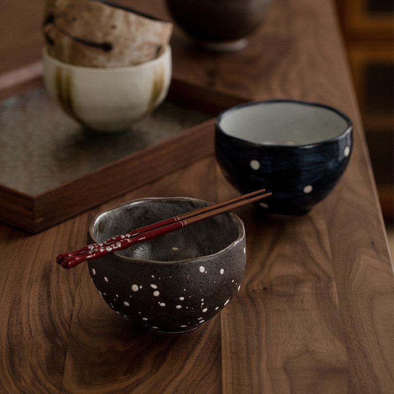 Transform your dining experience with our Minoyaki stoneware – the epitome of homeware sophistication.